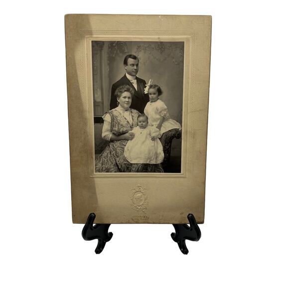 Antique Card Stock Mounted Black White 1800's Family Infant Child Photo - Picture 1 of 8